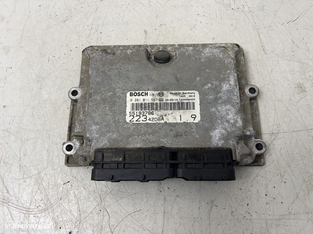Centralina do motor FIAT DOBLO (223_) 1.9 JTD REF. 55193786 MOTOR 223B1000 - 1