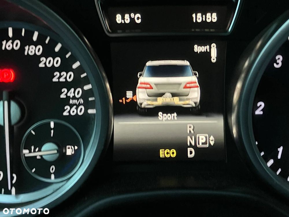 Mercedes-Benz ML - 12