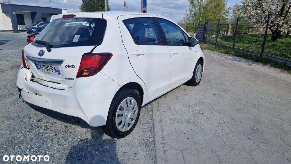 Toyota Yaris 1.5 VVT-i Lounge - 3