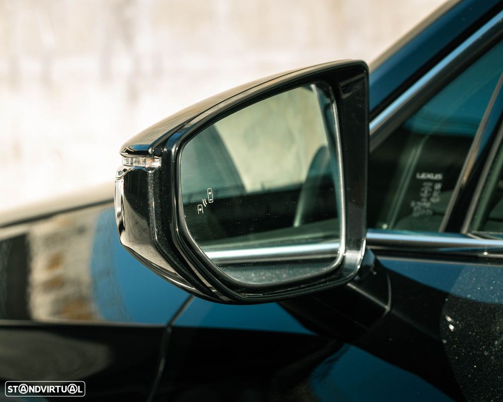 Lexus UX 250h Sport (Ecrã 12.3) - 26