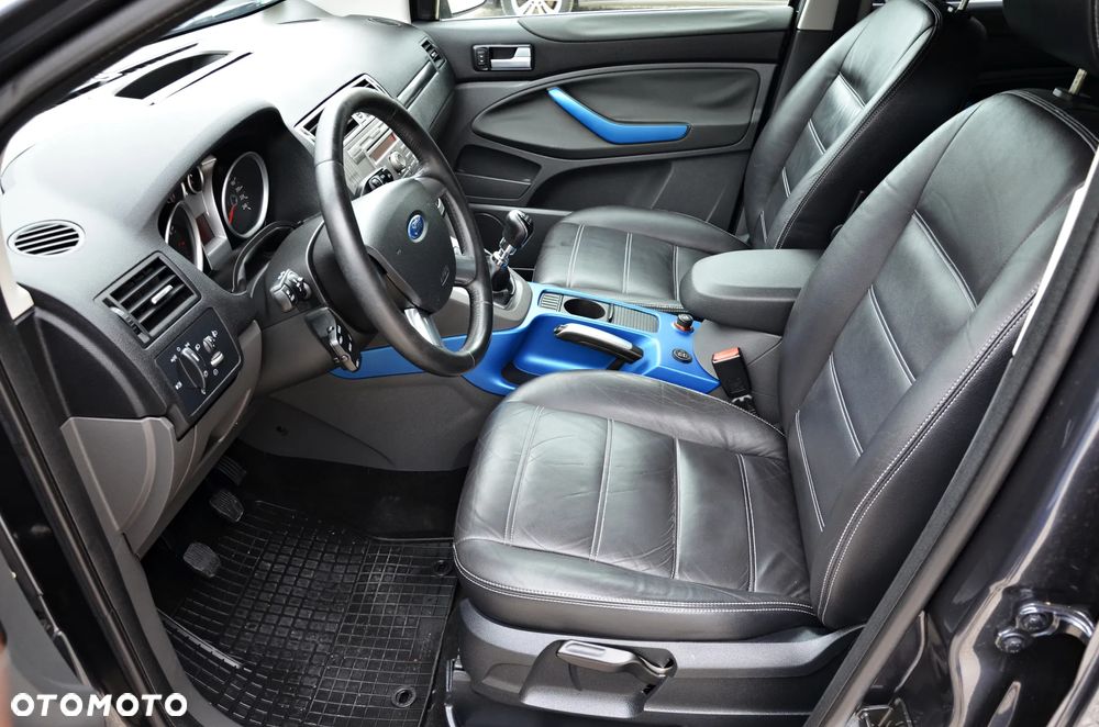 Ford Kuga 2.5 4x4 Trend - 28