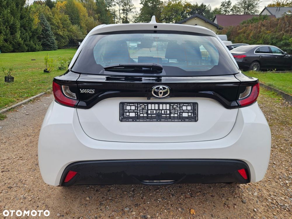 Toyota Yaris - 8