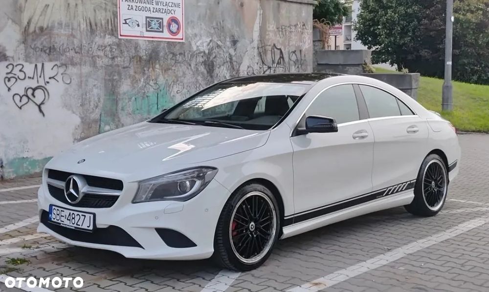 Mercedes-Benz CLA 200 Urban - 3