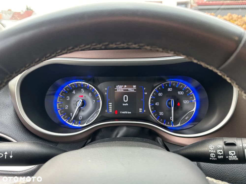 Chrysler Pacifica - 9