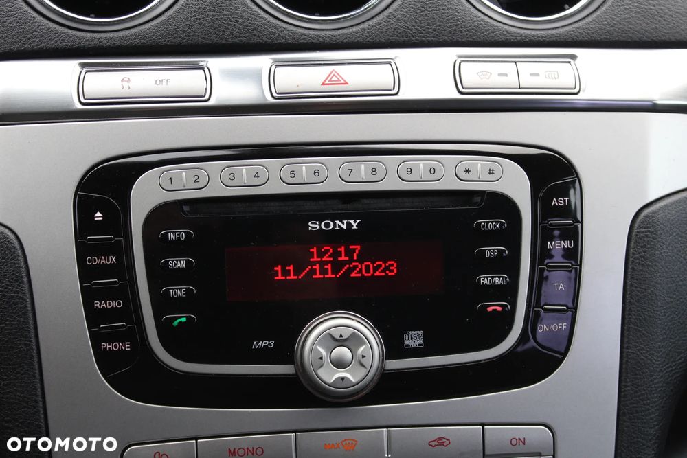 Ford S-Max 2.2 TDCi Titanium - 16