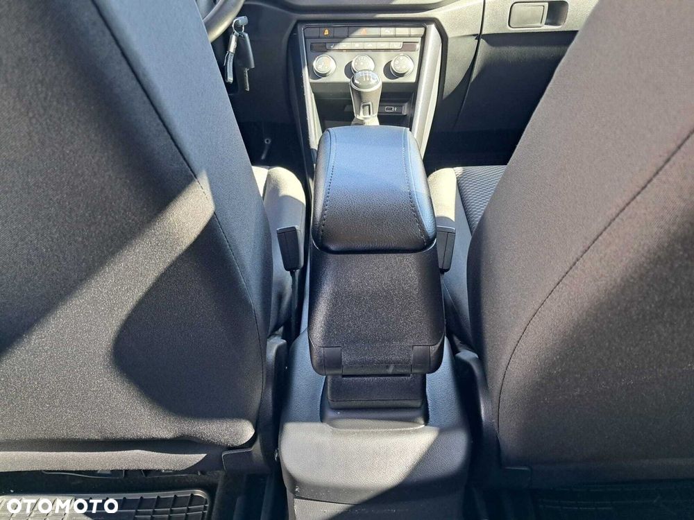 Volkswagen T-Roc 1.0 TSI Advance - 25