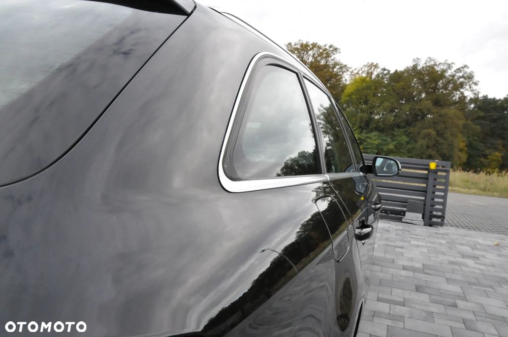 Audi A4 Avant - 16