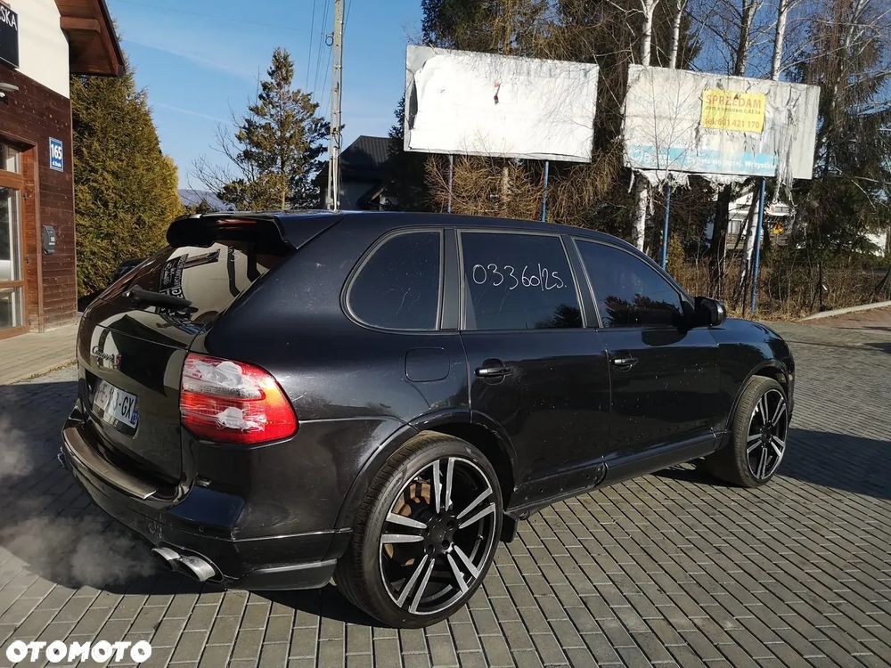 Porsche Cayenne - 12