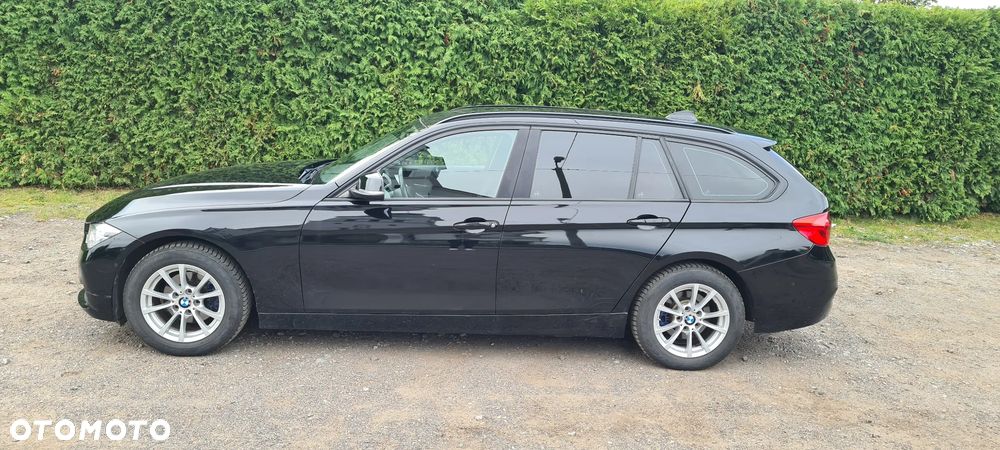 BMW Seria 3 318d - 16