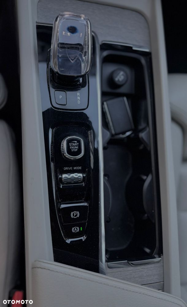 Volvo XC 60 D5 AWD Inscription - 12