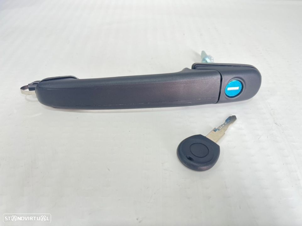 Puxador Porta Moleta Exterior Esq - Dta  VW Sharan  1995-2010 Nova - 1