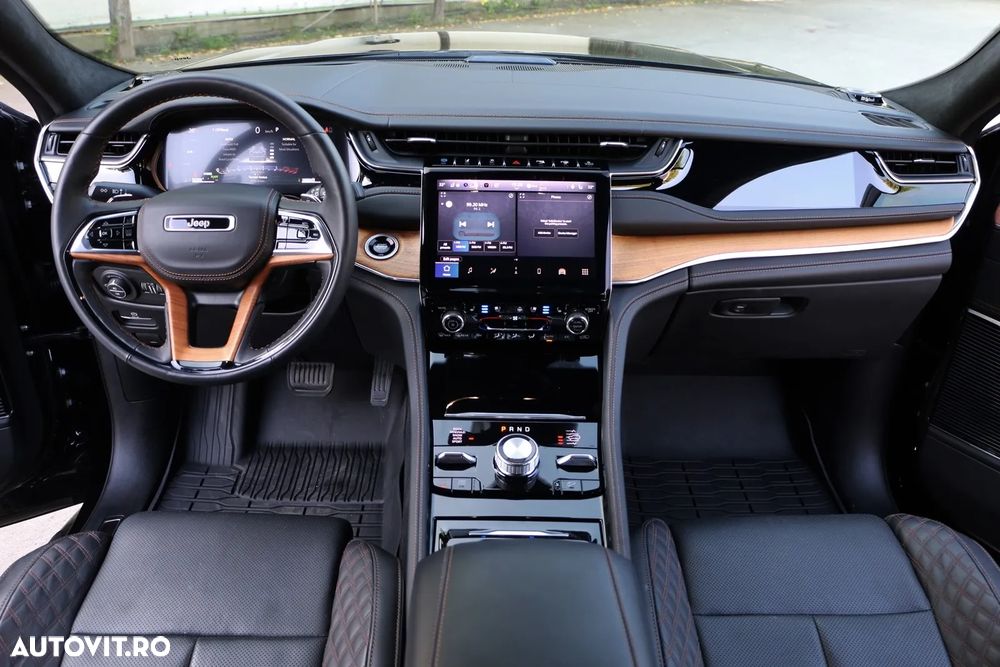 Jeep Grand Cherokee - 21