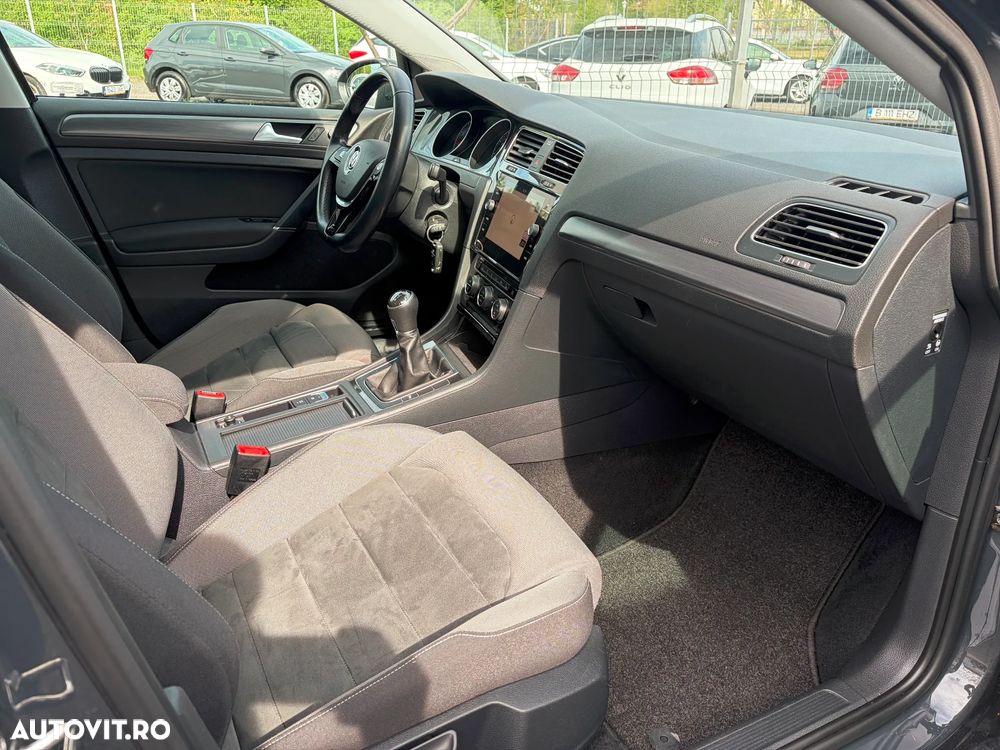 Volkswagen Golf 1.0 TSI Comfortline - 28