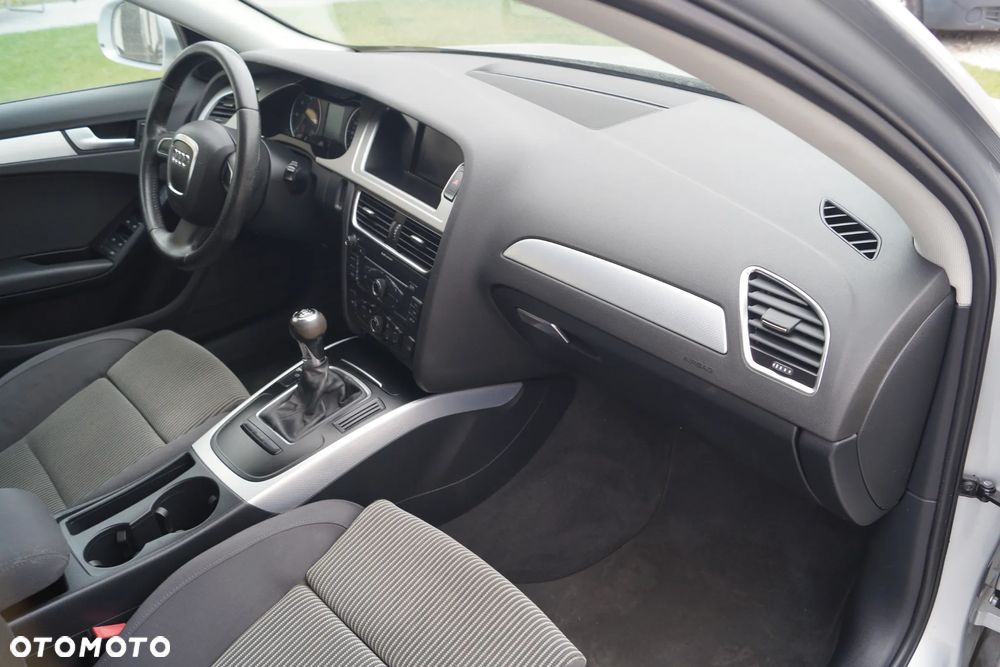 Audi A4 Avant 2.0 TDI DPF Ambition - 14