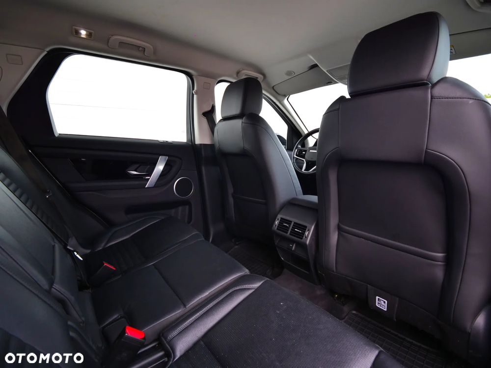 Land Rover Discovery Sport 2.0 D200 mHEV R-Dynamic SE - 31