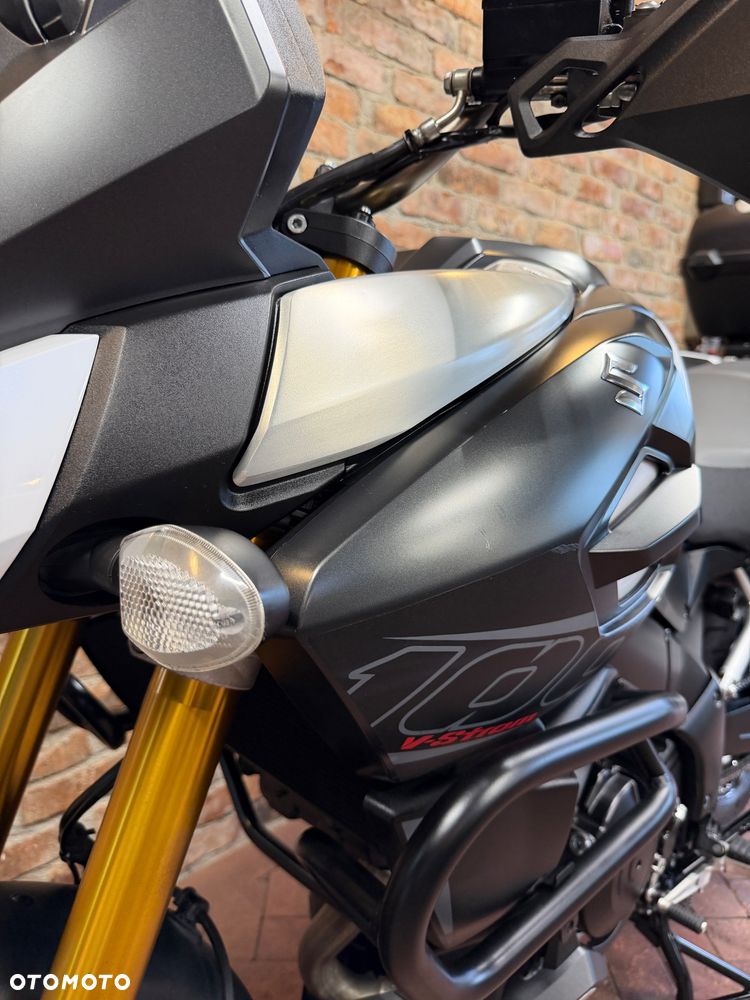 Suzuki DL - 40
