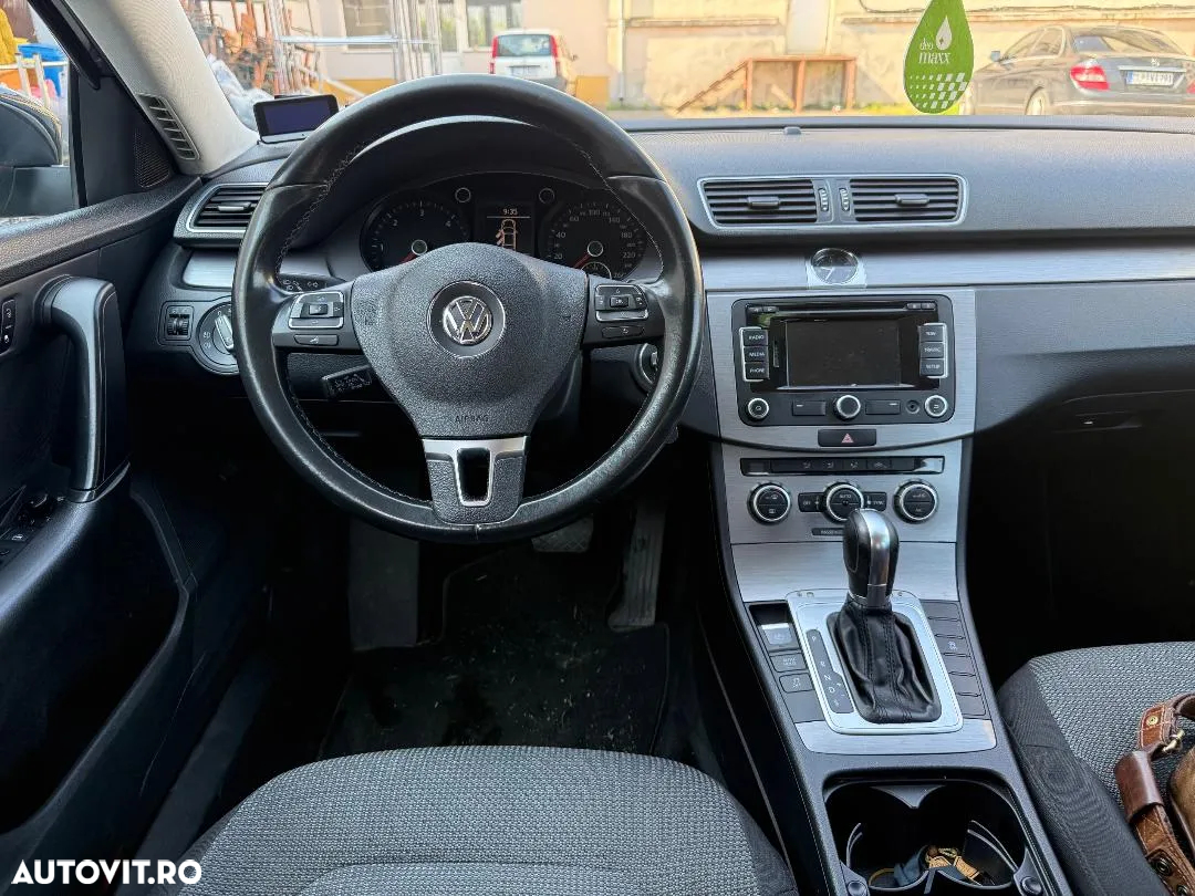 Volkswagen Passat Variant 2.0 TDI BlueMotion Technology DSG Comfortline - 6