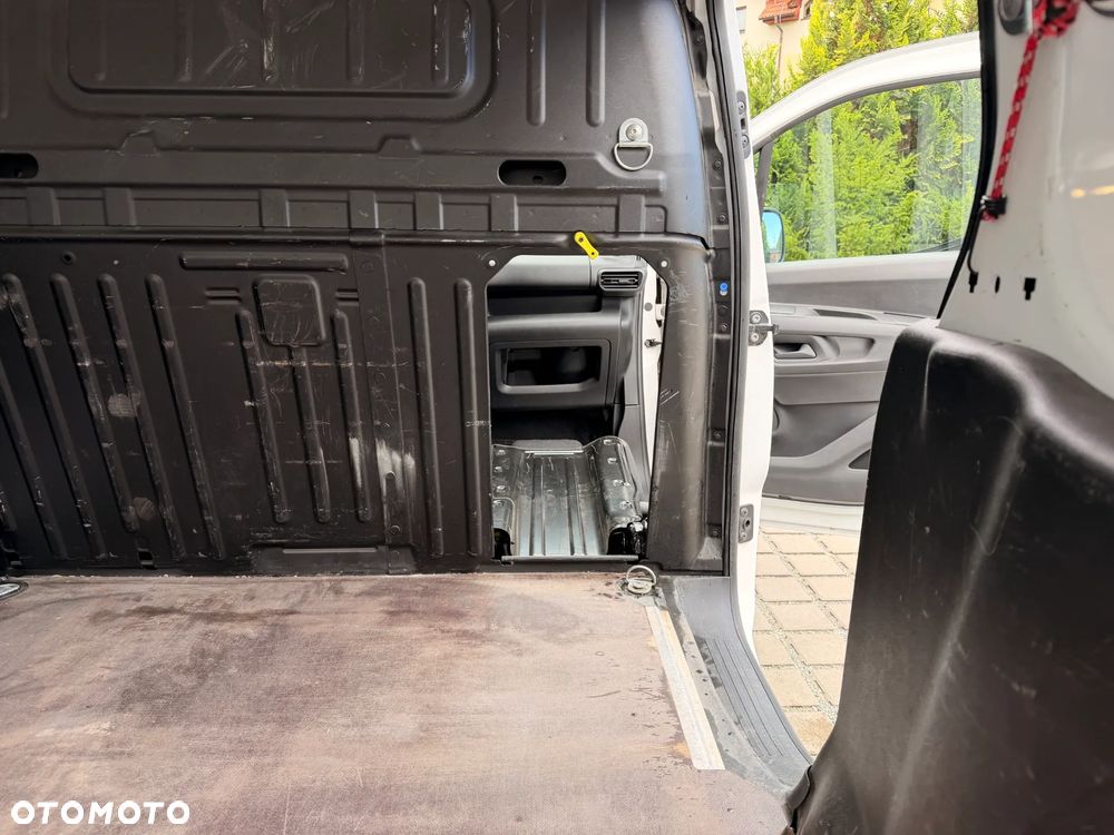 Opel COMBO - 22