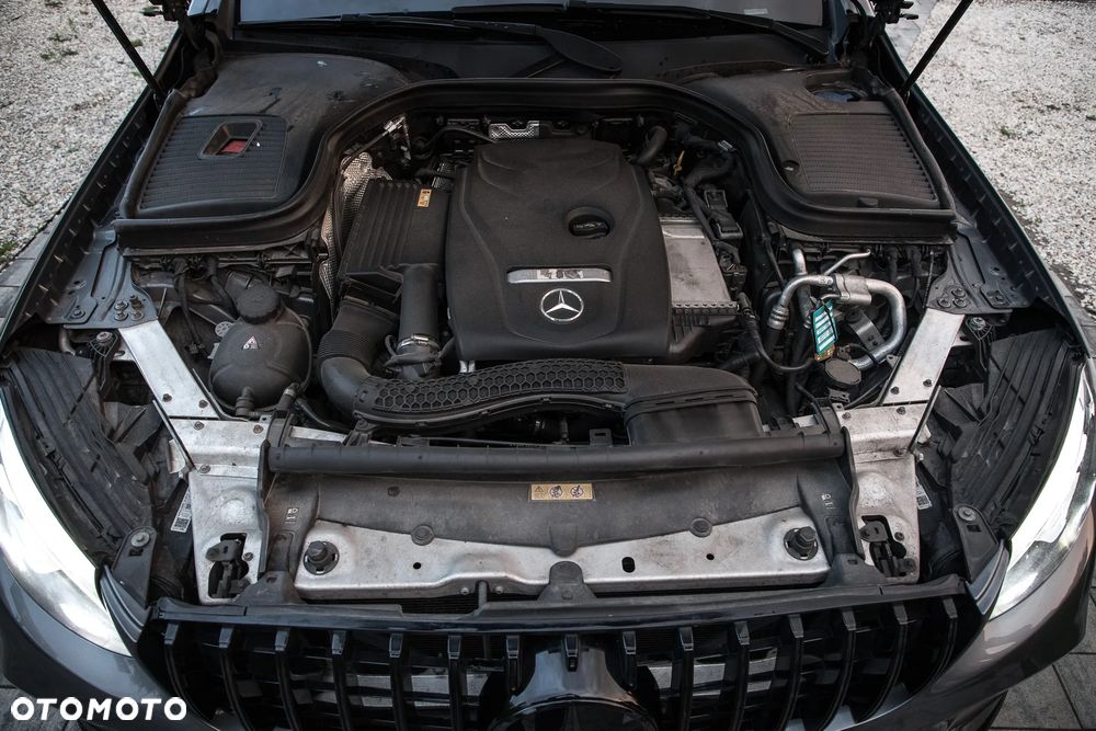 Mercedes-Benz GLC 300 4-Matic - 32