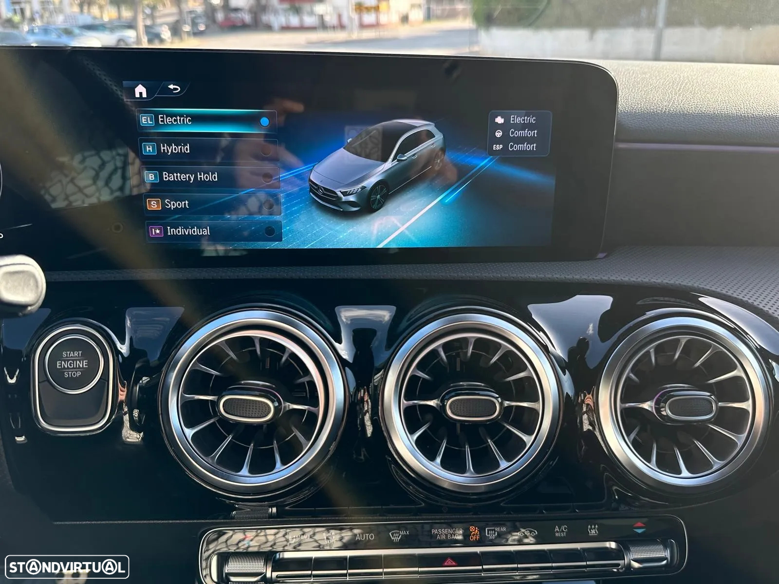 Mercedes-Benz A 250 e AMG Line - 3