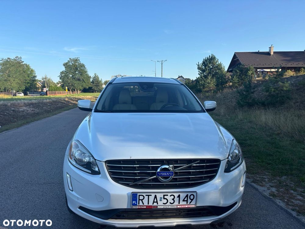 Volvo XC 60 T6 AWD Drive-E Momentum - 3