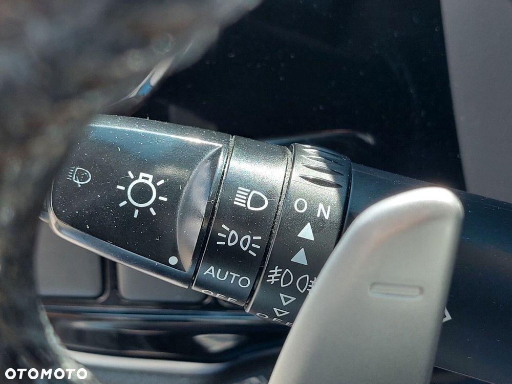Mitsubishi Outlander - 25