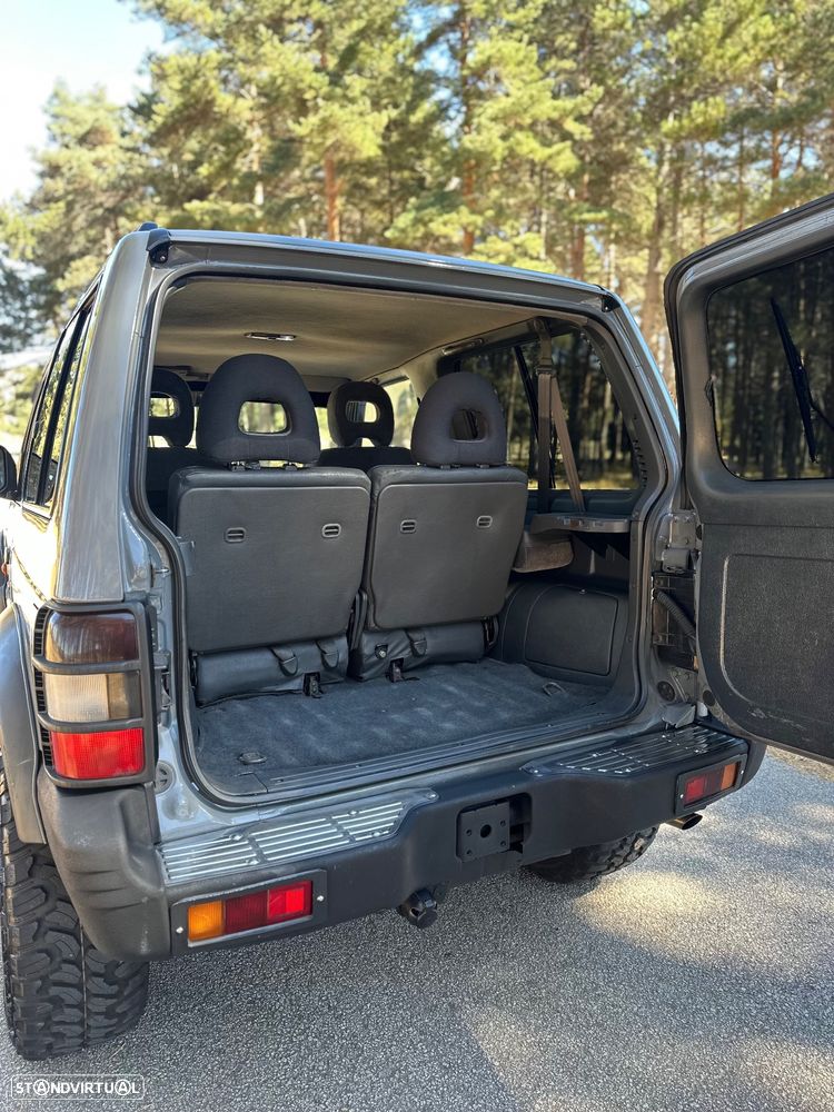 Mitsubishi Pajero 2.5 TDi GLX - 26