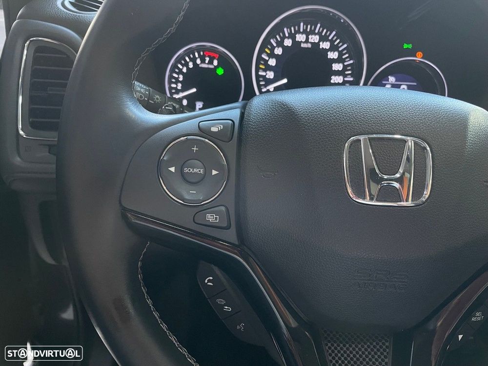 Honda HR-V 1.5 i-VTEC Executive CVT - 17
