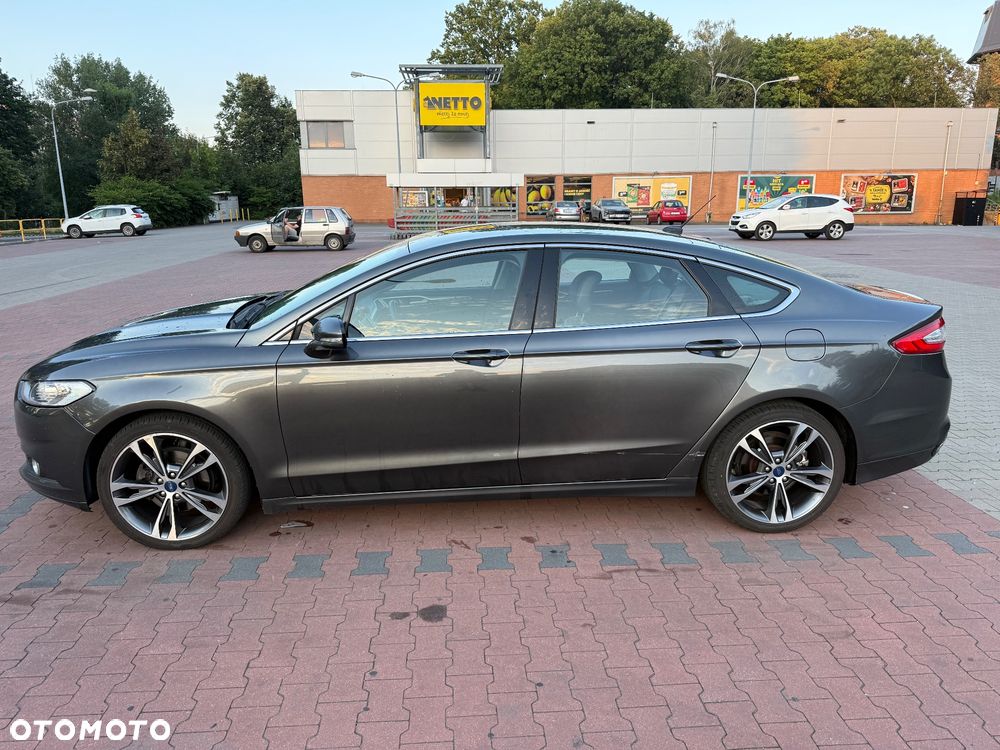 Ford Fusion - 4