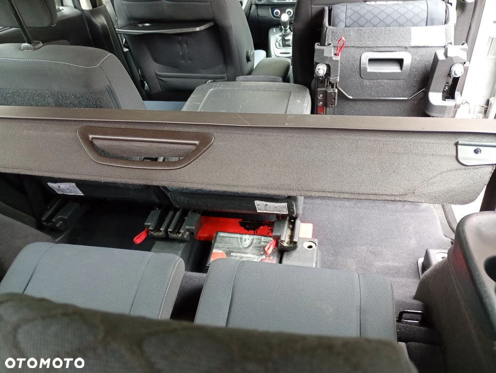 Renault Grand Scenic - 27