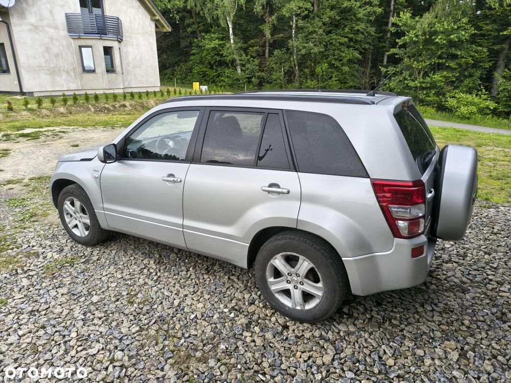 Suzuki Grand Vitara - 3