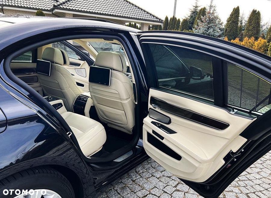 BMW Seria 7 750d xDrive - 18