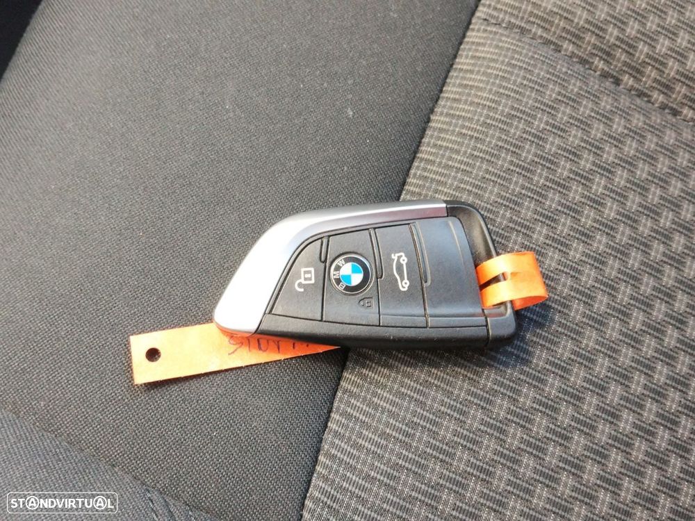 BMW X1 25 e xDrive Corporate Edition - 17