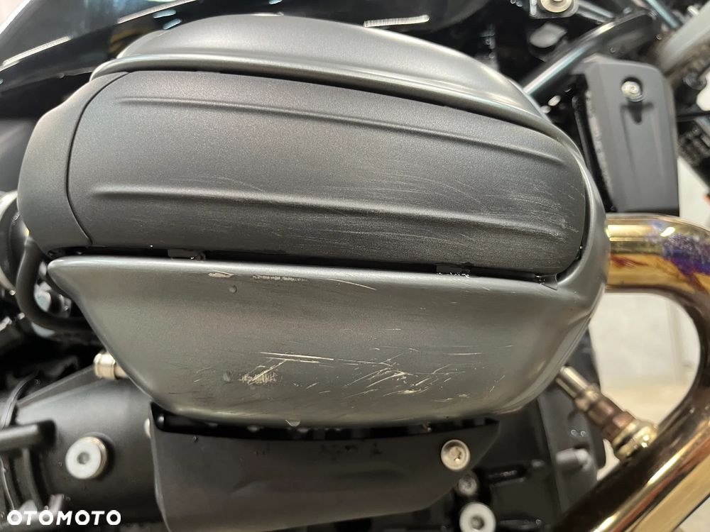 BMW R - 9