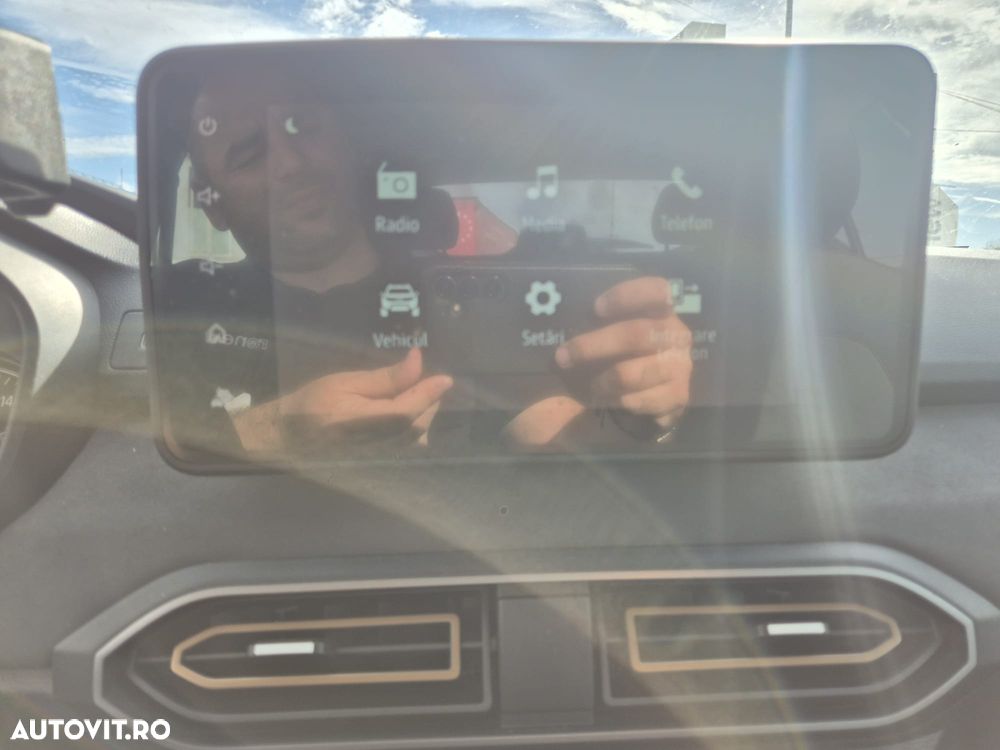 Dacia Sandero TCe 90 CVT Journey - 29