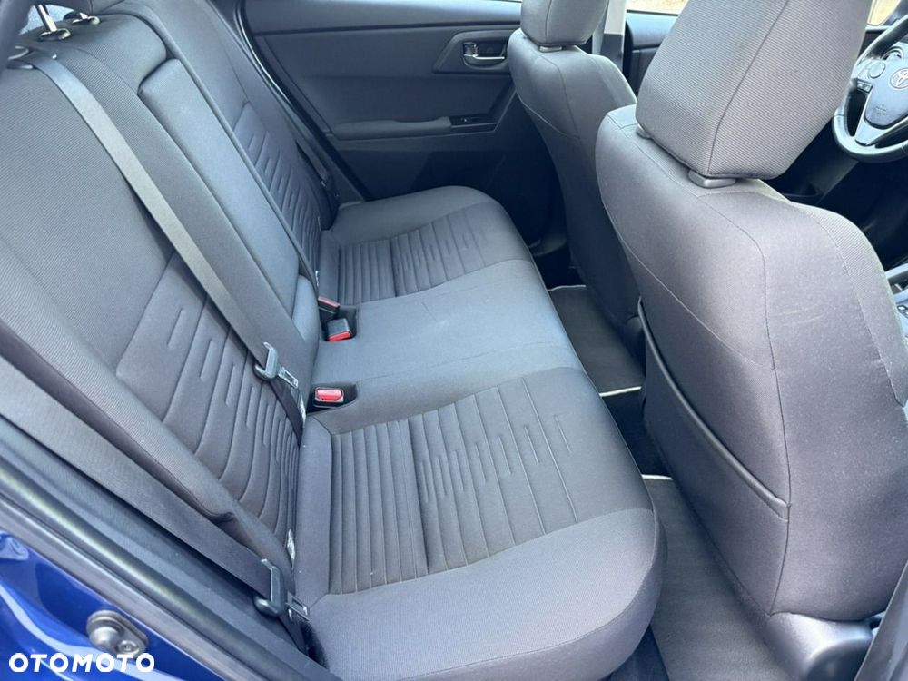 Toyota Auris - 23