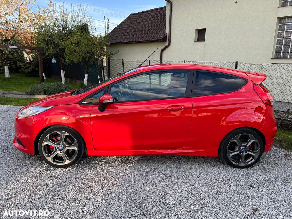 Ford Fiesta 1.6 EcoBoost ST - 4