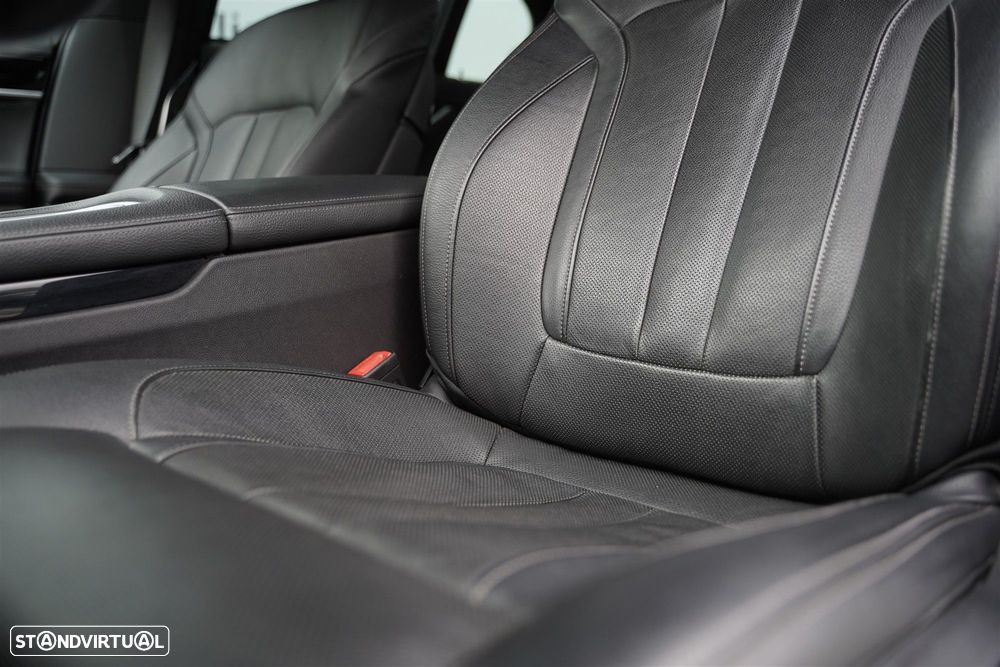 BMW 750 Ld xDrive Pack M Auto - 35