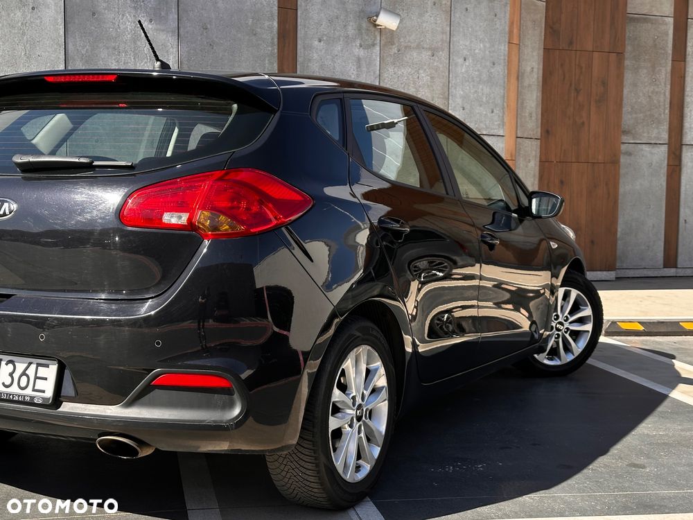 Kia Ceed 1.4 CVVT Dream Team Edition - 11