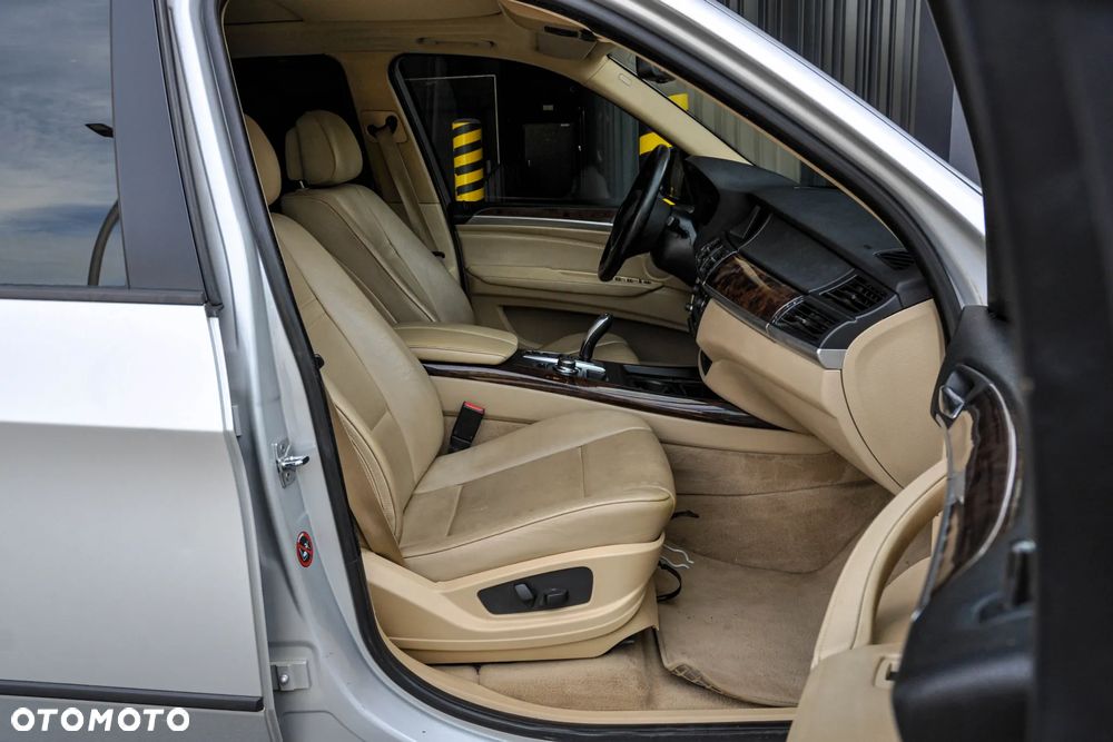 BMW X5 3.5d xDrive - 12
