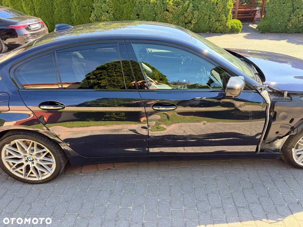 BMW Seria 5 530e iPerformance xDrive - 26