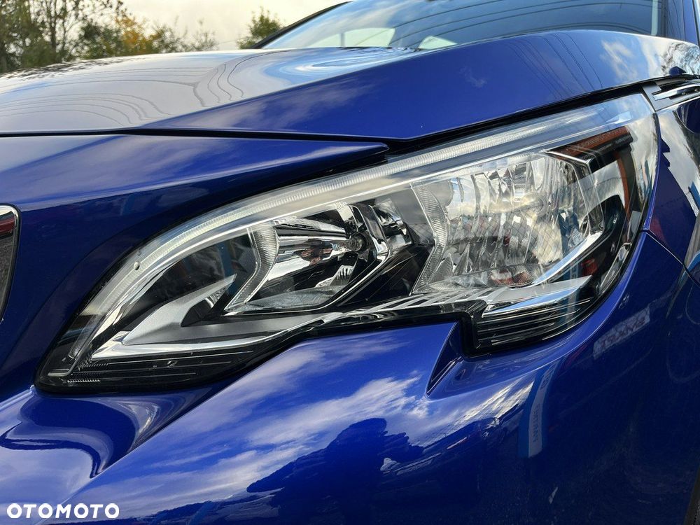 Peugeot 3008 1.2 PureTech Active S&S EAT8 - 32