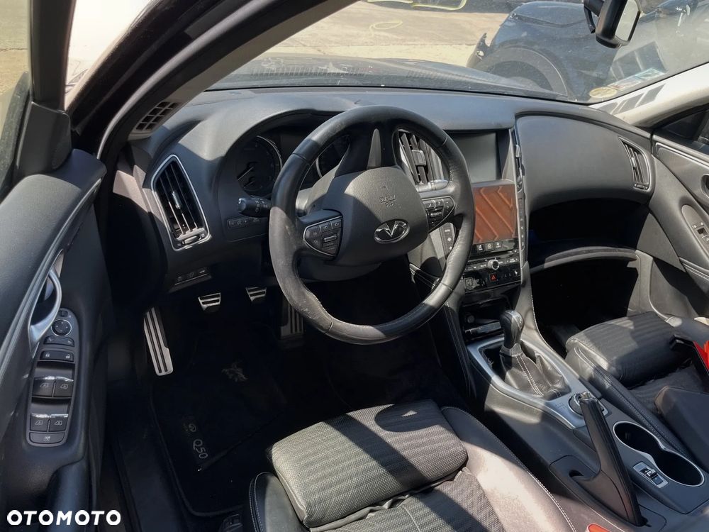 Infiniti Q50 - 4