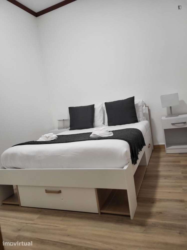 Apartamento com 5 quartos - localizado em Intendente Lisbon - Grande imagem: 3/60