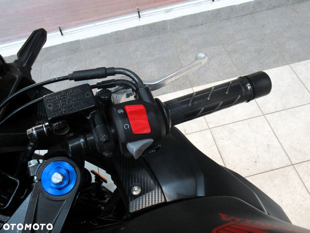 Honda CBR - 9
