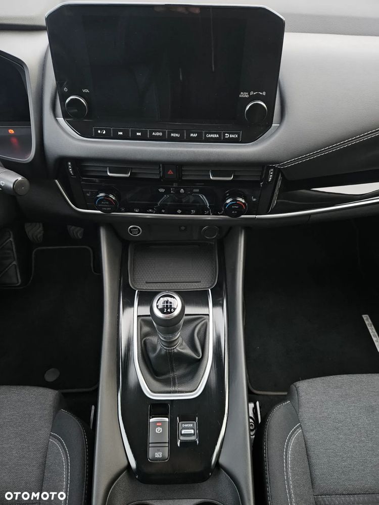 Nissan Qashqai 1.3 DIG-T N-CONNECTA - 32