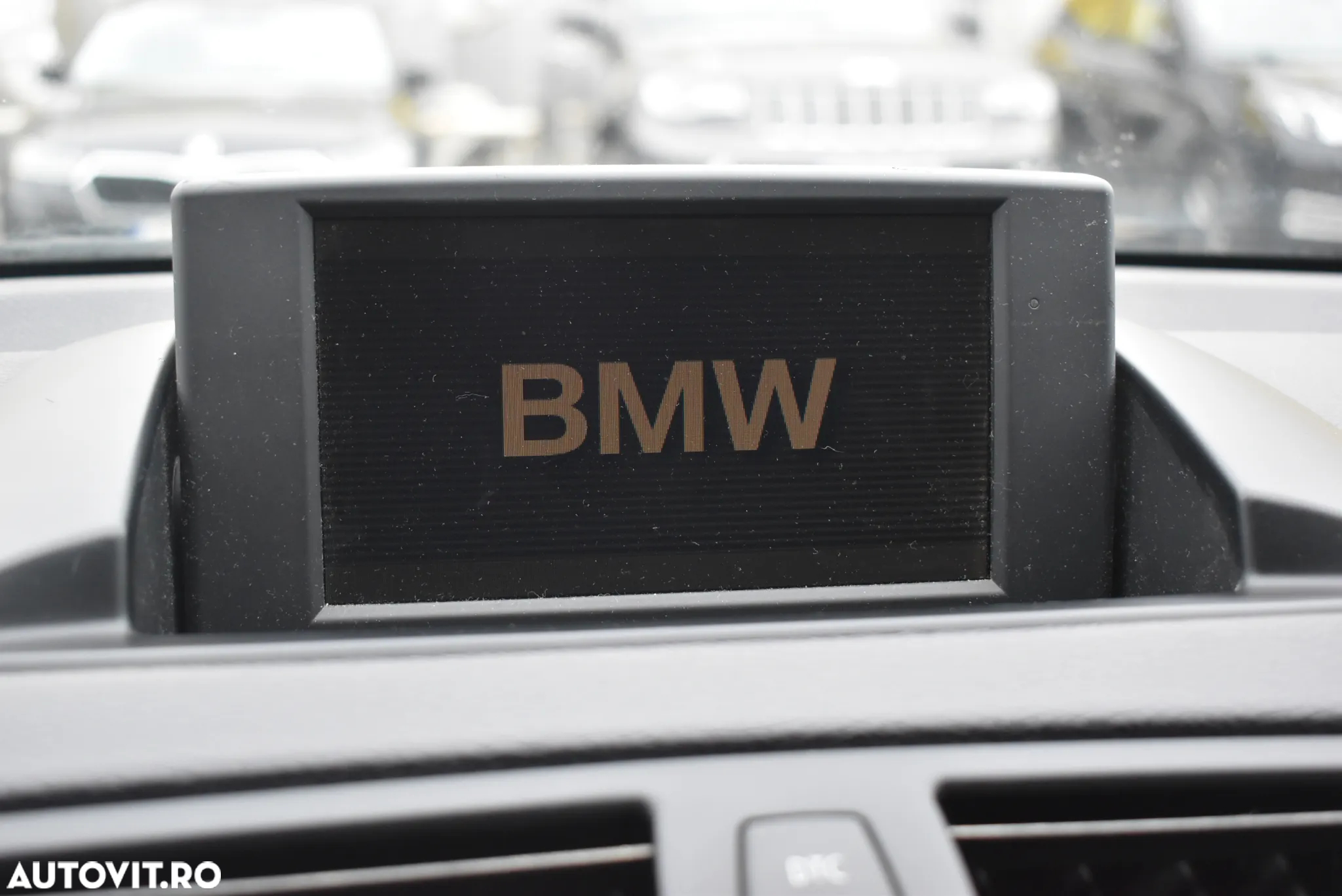 BMW Seria 1 116i - 11