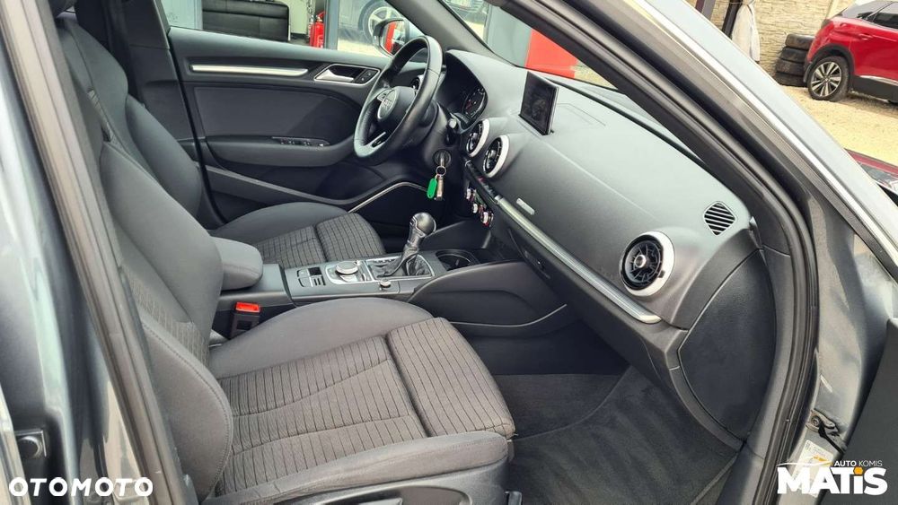 Audi A3 Sportback - 18