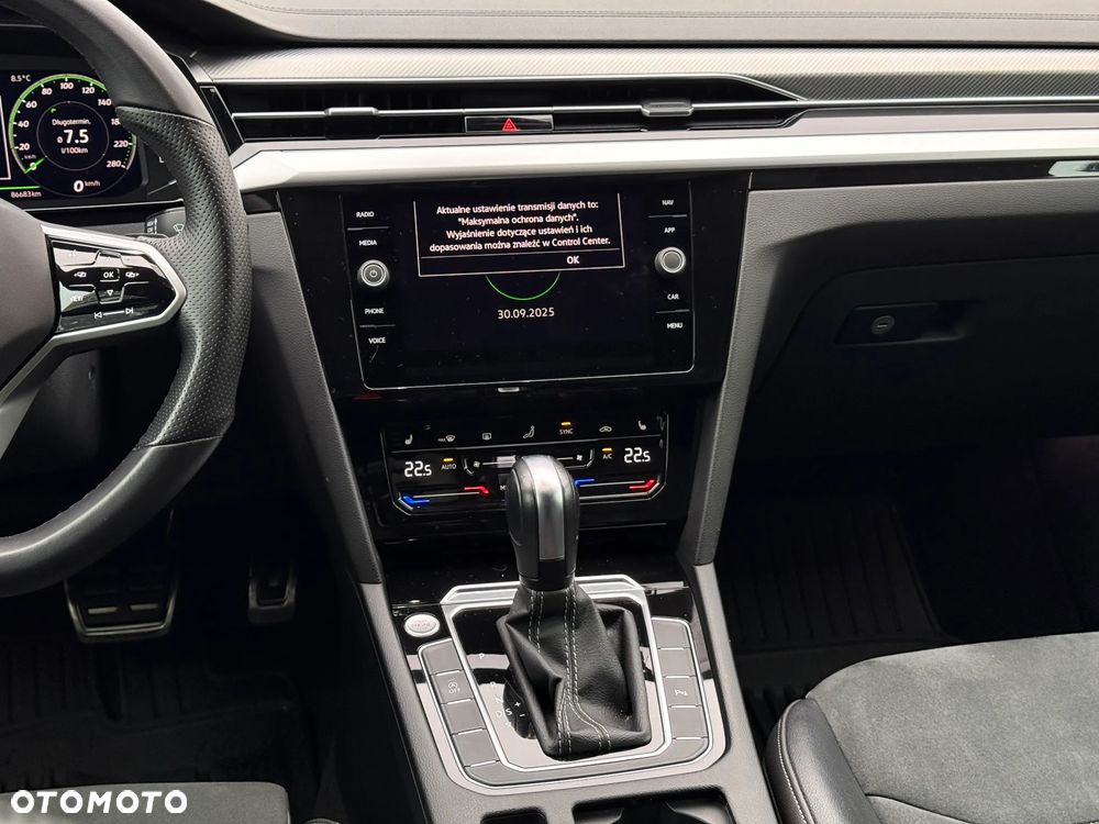 Volkswagen Arteon 2.0 TSI R-Line DSG - 13