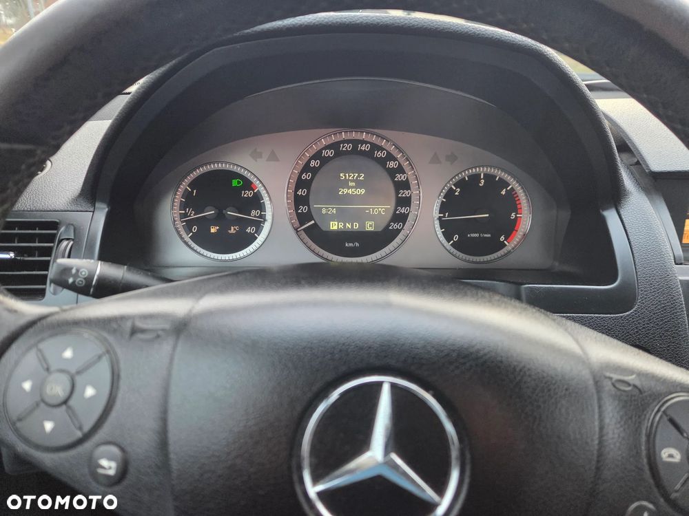 Mercedes-Benz Klasa C 220 CDI DPF Automatik Avantgarde - 14
